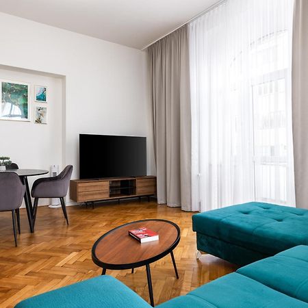 Stay2Gether City Buzz Apt - O2 Arena - Sleeps 6 Прага Экстерьер фото