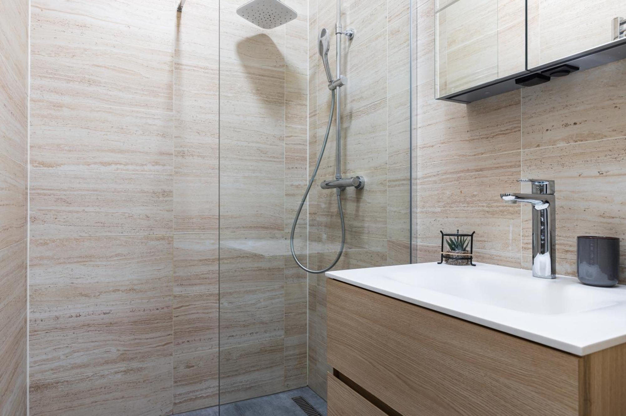 Stay2Gether City Buzz Apt - O2 Arena - Sleeps 6 Прага Экстерьер фото