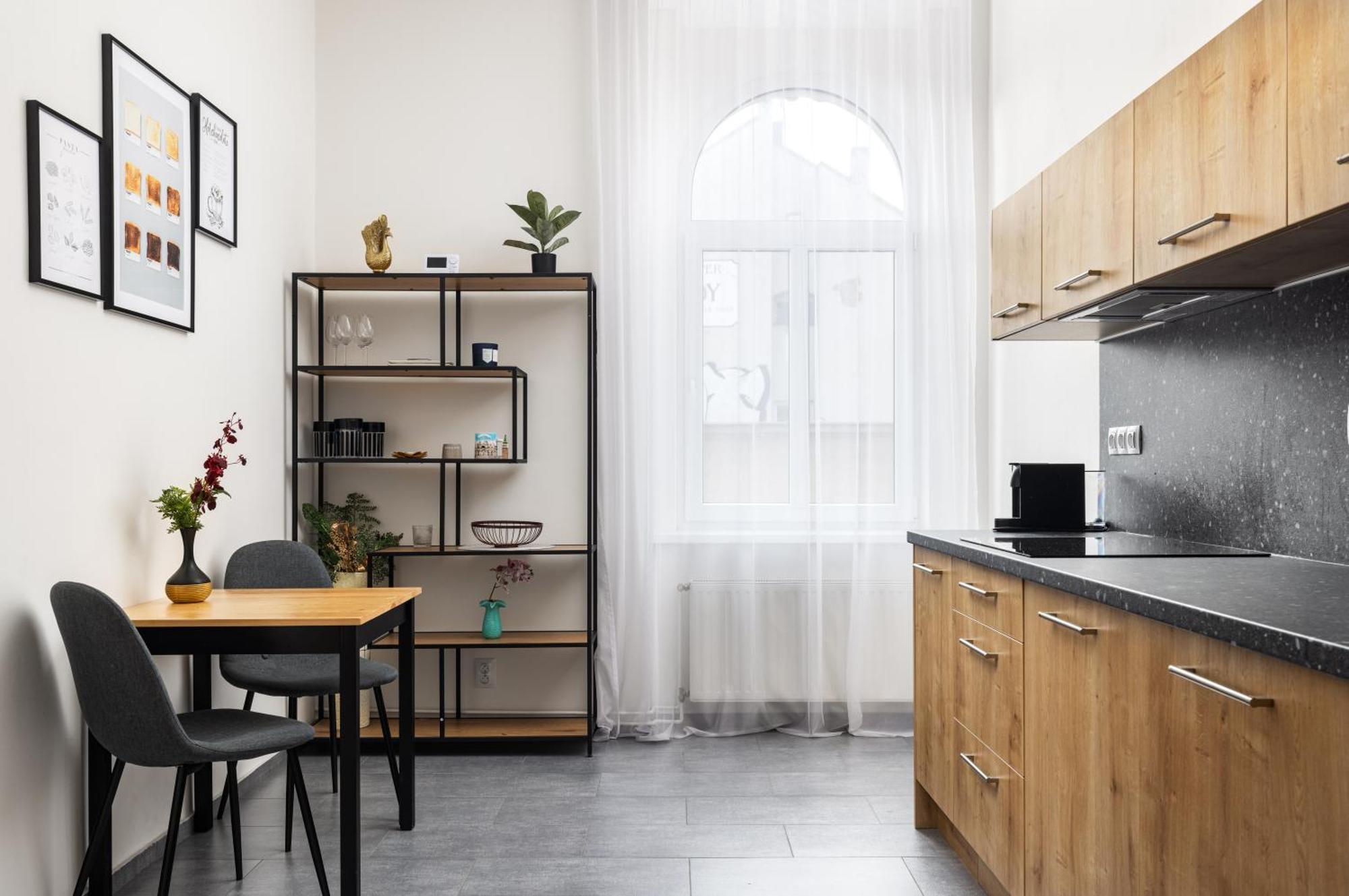 Stay2Gether City Buzz Apt - O2 Arena - Sleeps 6 Прага Экстерьер фото